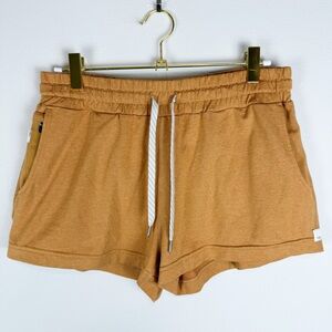 Vuori Halo Performance Shorts Flax Heather Orange Size Small